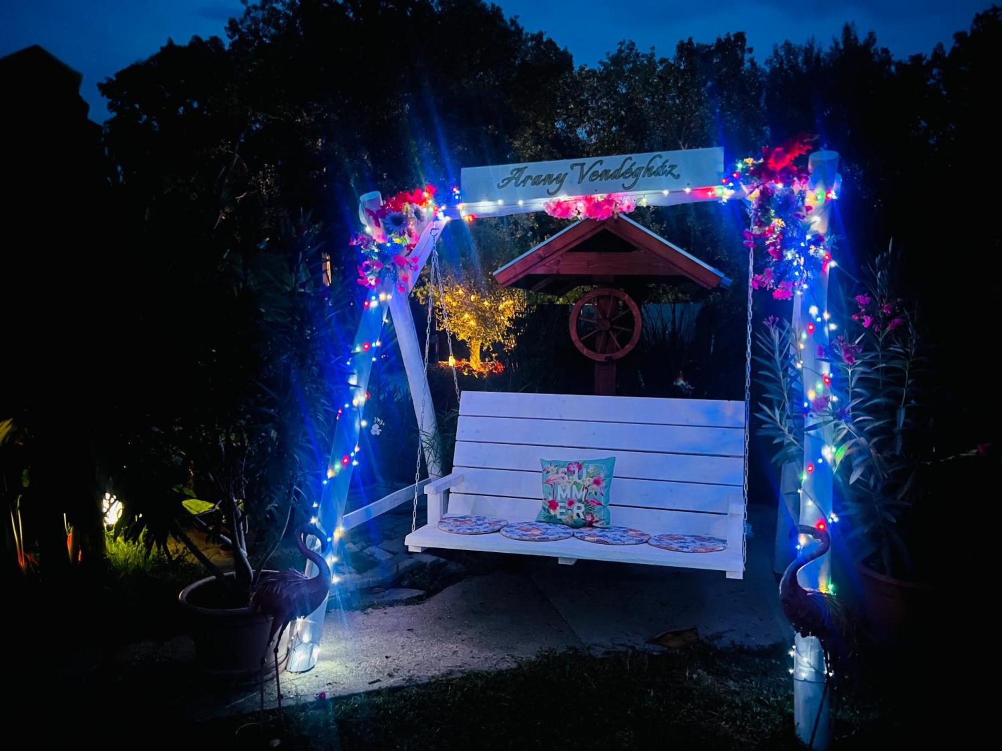 Arany Vendeghaz Villa Szarvas Bagian luar foto